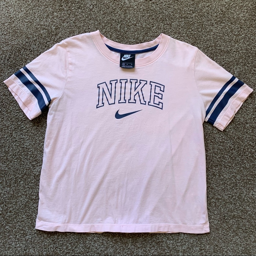 Nike T-shirt